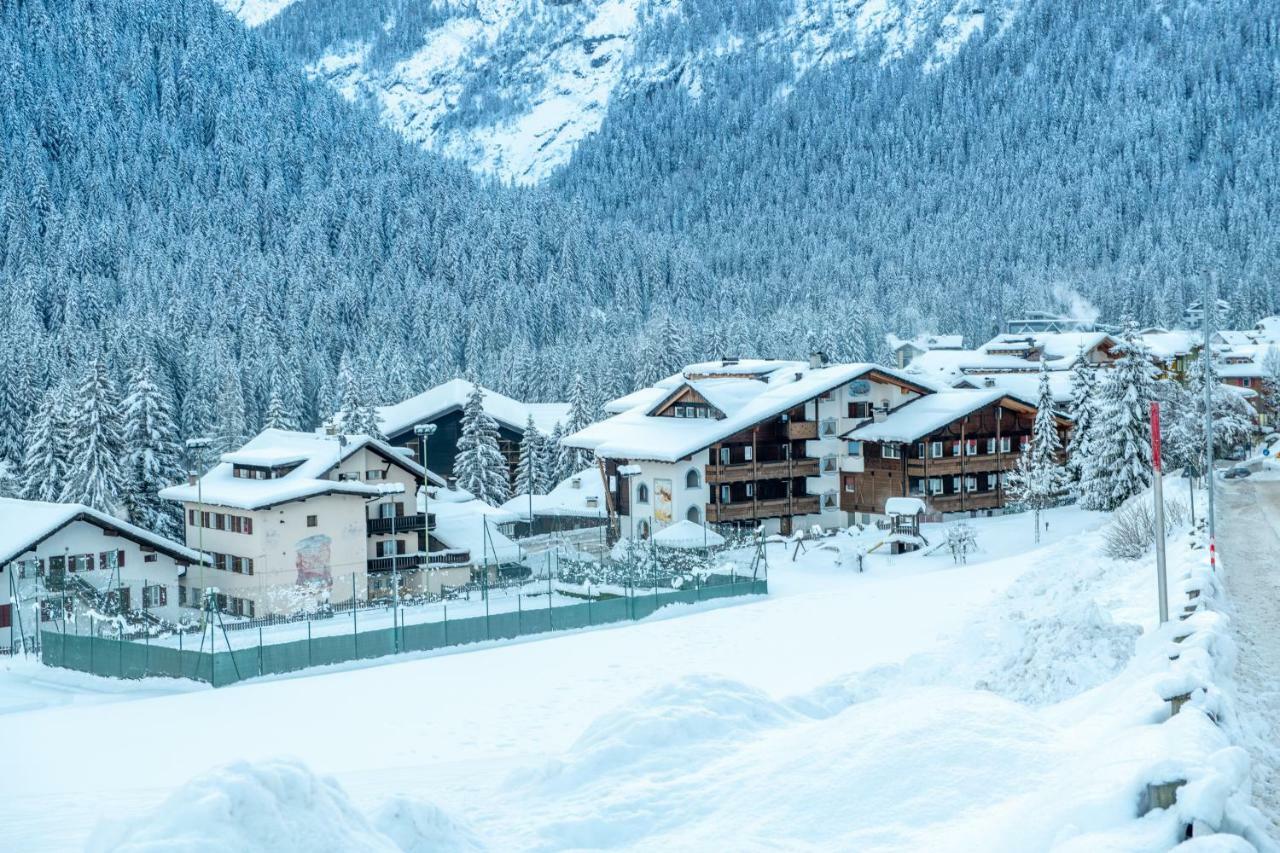 Hotel Alpe カナツェーイ エクステリア 写真