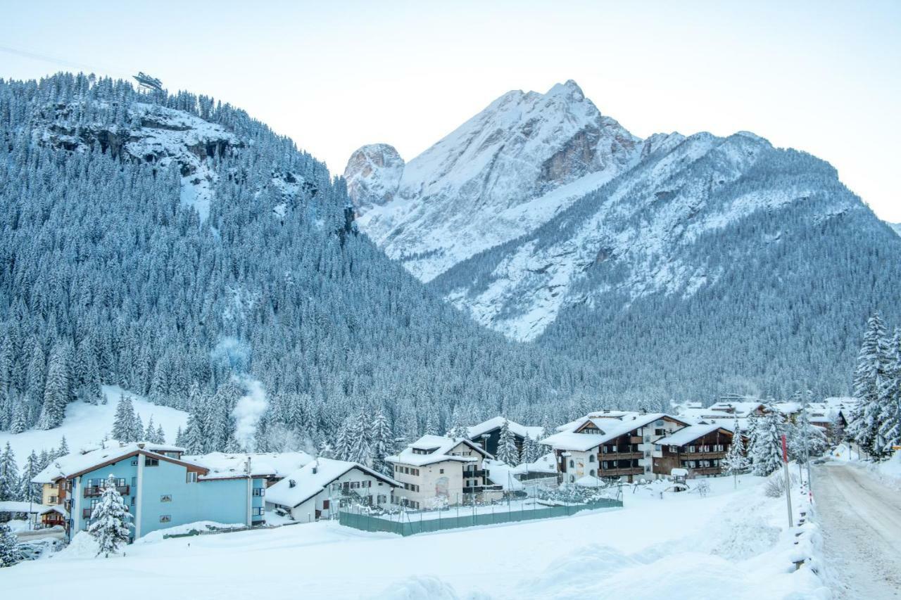 Hotel Alpe カナツェーイ エクステリア 写真